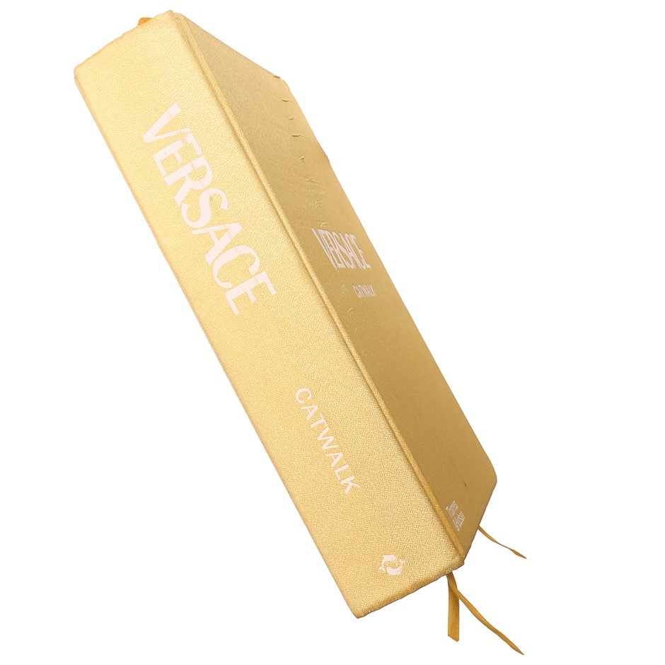 VERSACE CATWALK The Complete Collections By THAMES & HUDSON, Hard Cover Boo