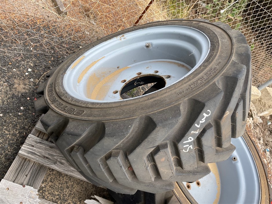1 x Used Scissor Lift Tyres - 315/55D20 - Bunbury