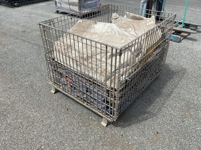 1 x Large Welding Humpy Cver And Assorted Tarps