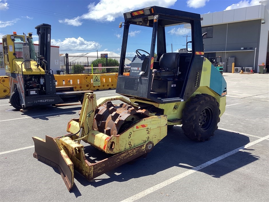 Unreserved Ex-Hire Excavation & Construction Equipment – QLD