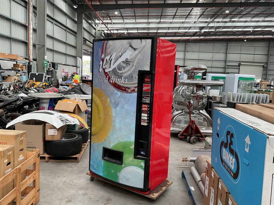 Cold Drinks Vending Machine