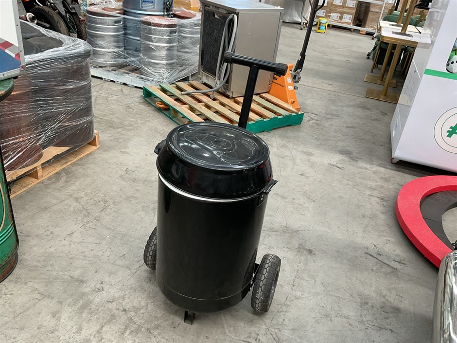 <p>Beer Can Shaped Esky</p>