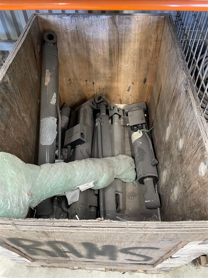 Various Hydraulic Rams - Kwinana