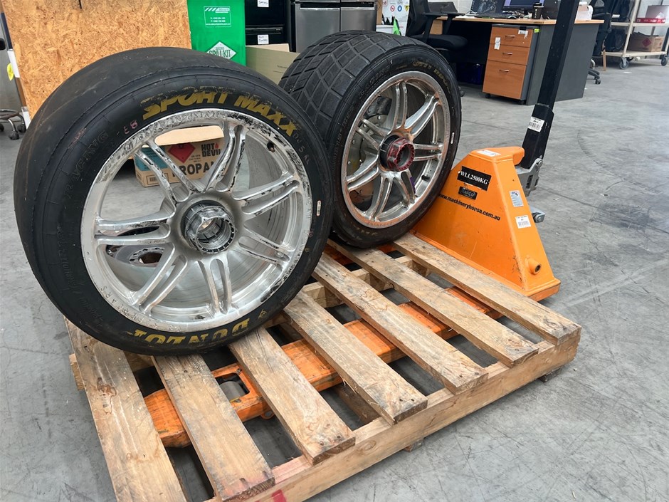 V8 Supercar Wheels and Tires, 1 Slick and 1 Wet x2
