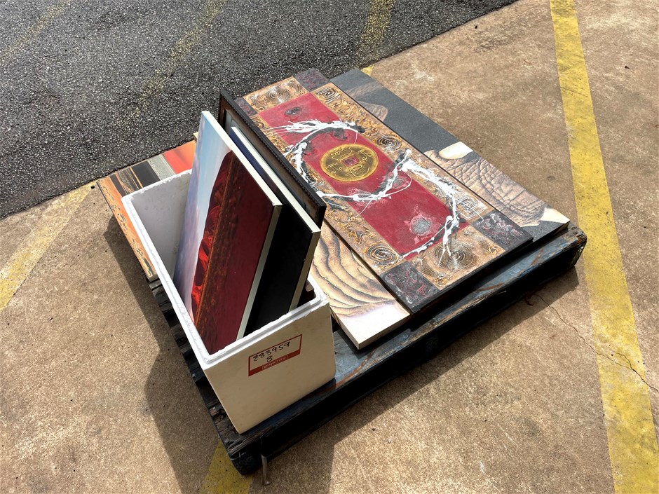 <p>Assorted Painting and Artwork</p>