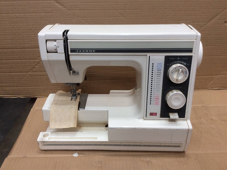 Janome Electronic Sewing Machine