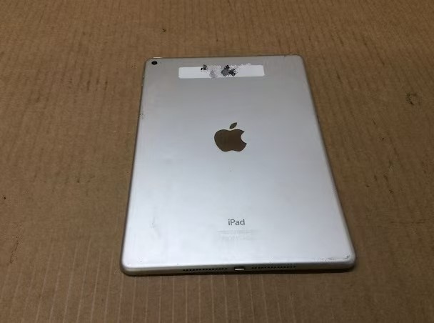 Apple iPad Air 2 (A1566) Tablet 128GB