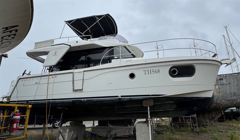 2017 Beneteau Swift Trawler 30