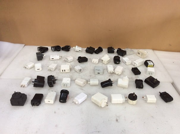Mix Brand and Model Charger Adapters (Lot of 50)