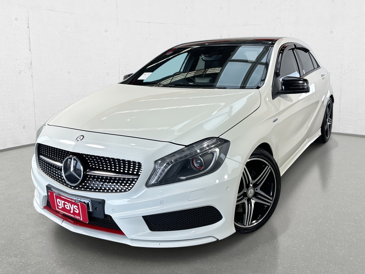 2015 Mercedes Benz A250 Sport W176 Auto Hatchback - Pinkslip Issued 12/3/26