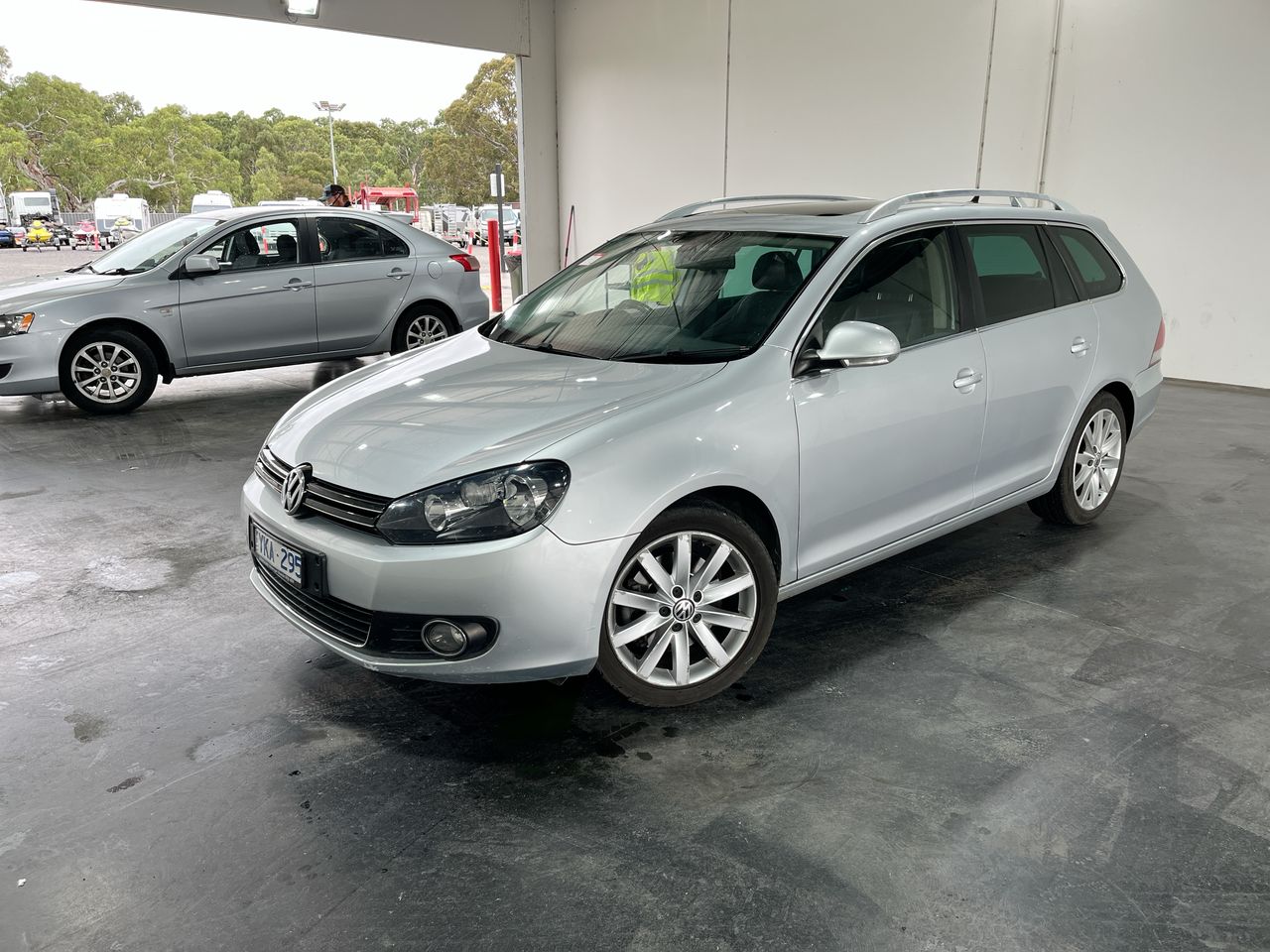 2011 Volkswagen Golf 118TSI Comfortline A6 Automatic Wagon