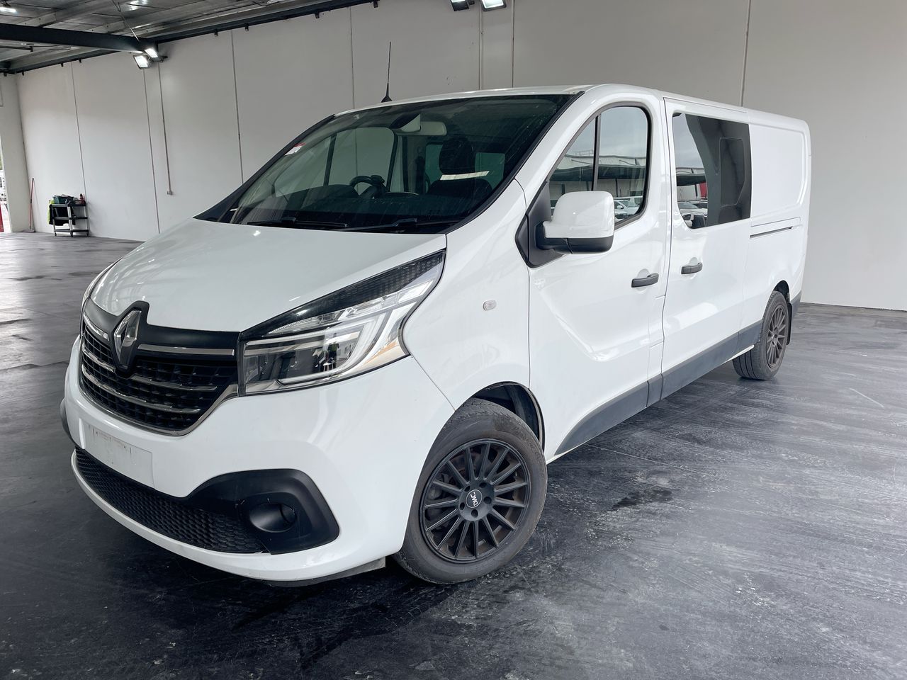 2019 Renault Trafic L2 LWB Crew Lifestyl Turbo Diesel 
