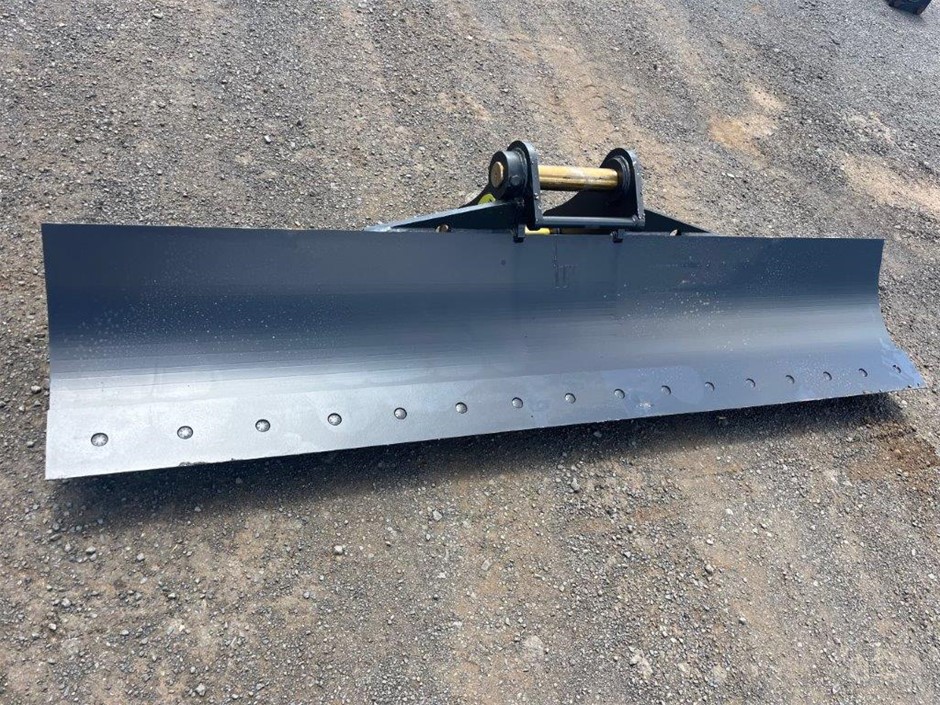 Grader Blade – to Suit 10-17T Excavator(Unused)
