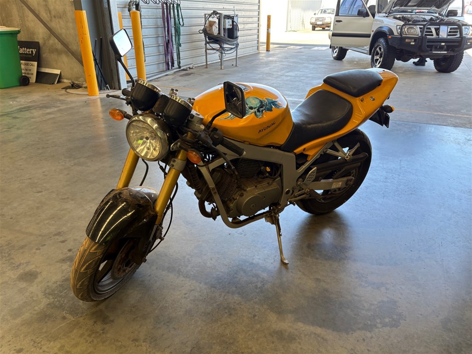 2005 Hyosung GT Motorcycle