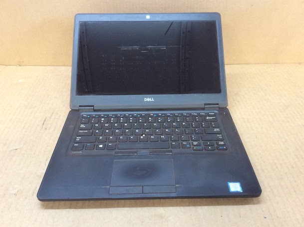 DELL Latitude 5480 Laptop i7-7820HQ 8GBRAM/256GB Black