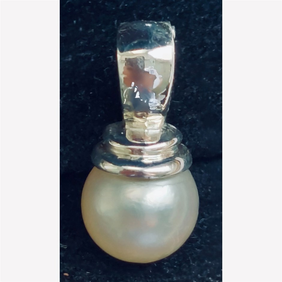 S/S 8mm White Pearl Enhancer Pendant