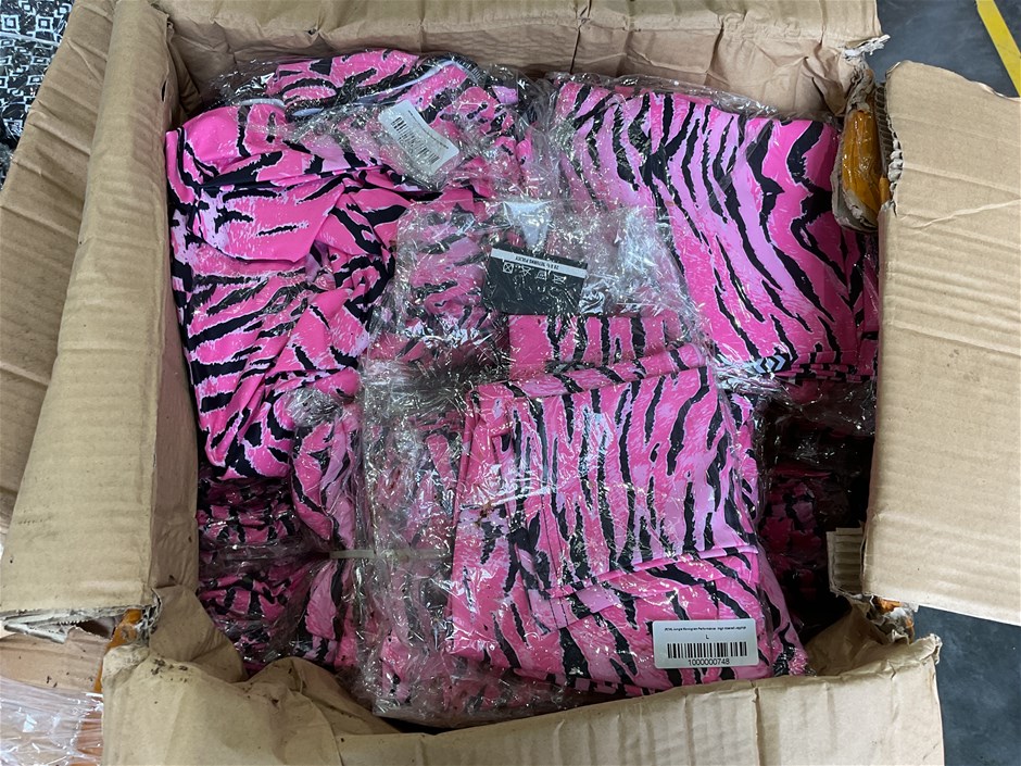 Qty Assorted Women’s Sportswear Factory Seconds x 1 Pallet