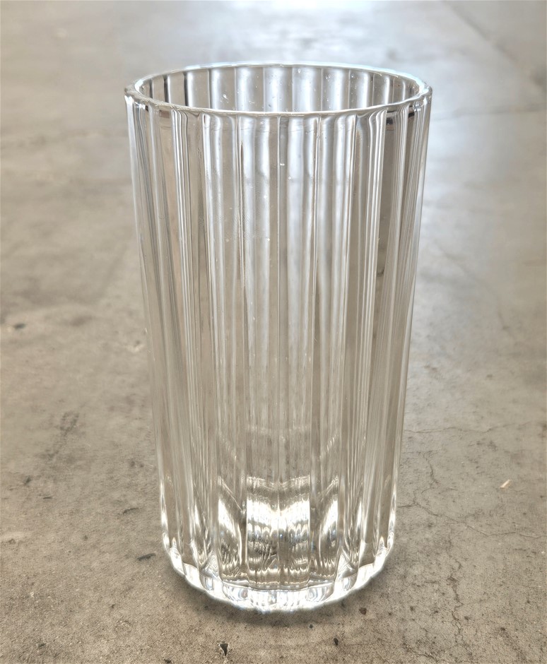 5 x Dinnerware Glass Drinking Cups.