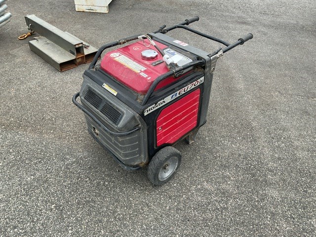 <p>Honda EU70is Generator</p>