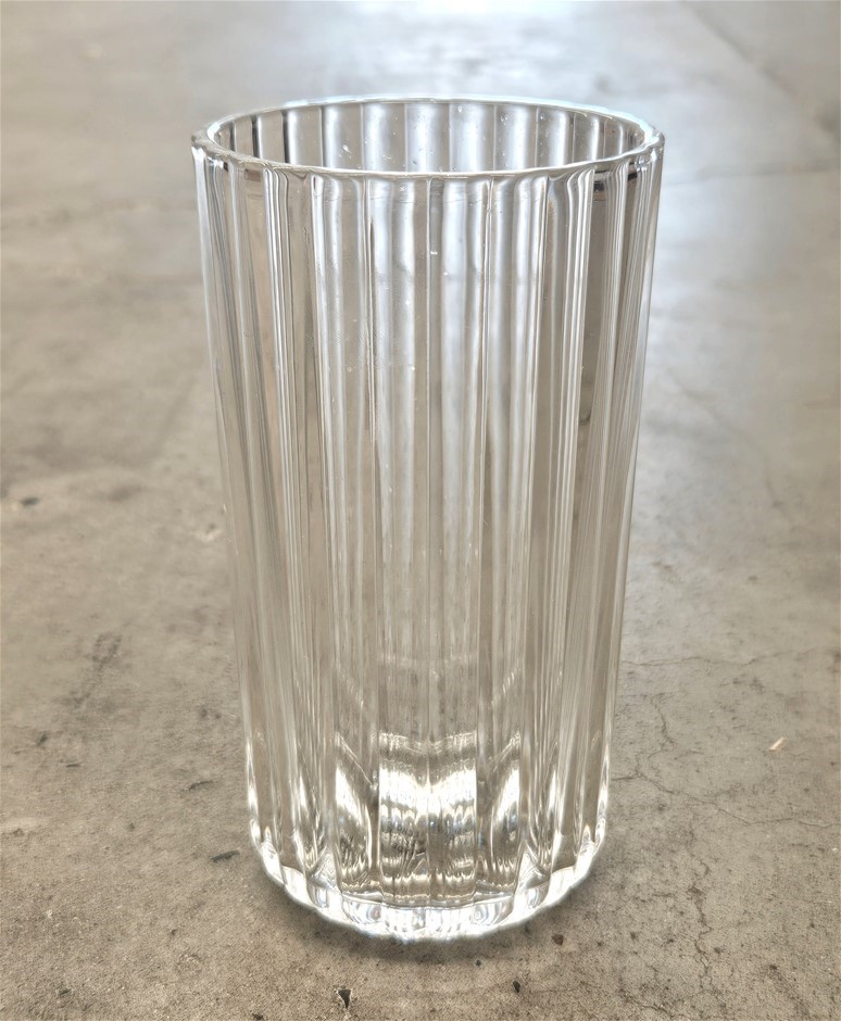 5 x Dinnerware Glass Drinking Cups.