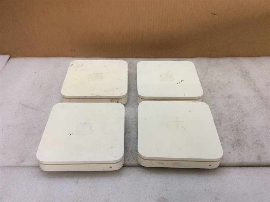 Apple AirPort Extreme 4th Gen A1354 & 1st Gen/2nd Gen A1143 (Lot of 4)