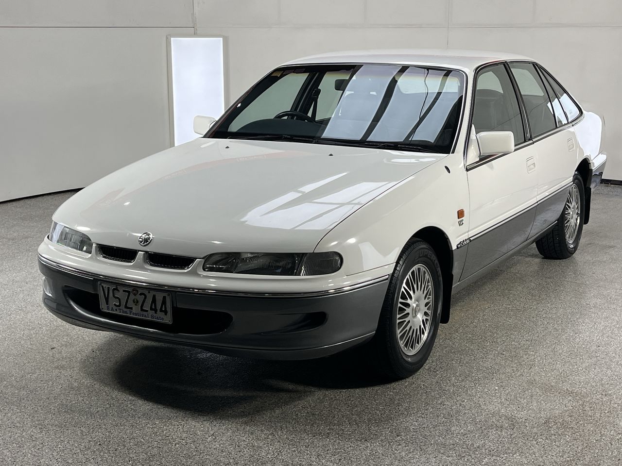 1995 Holden Calais VS Automatic Sedan