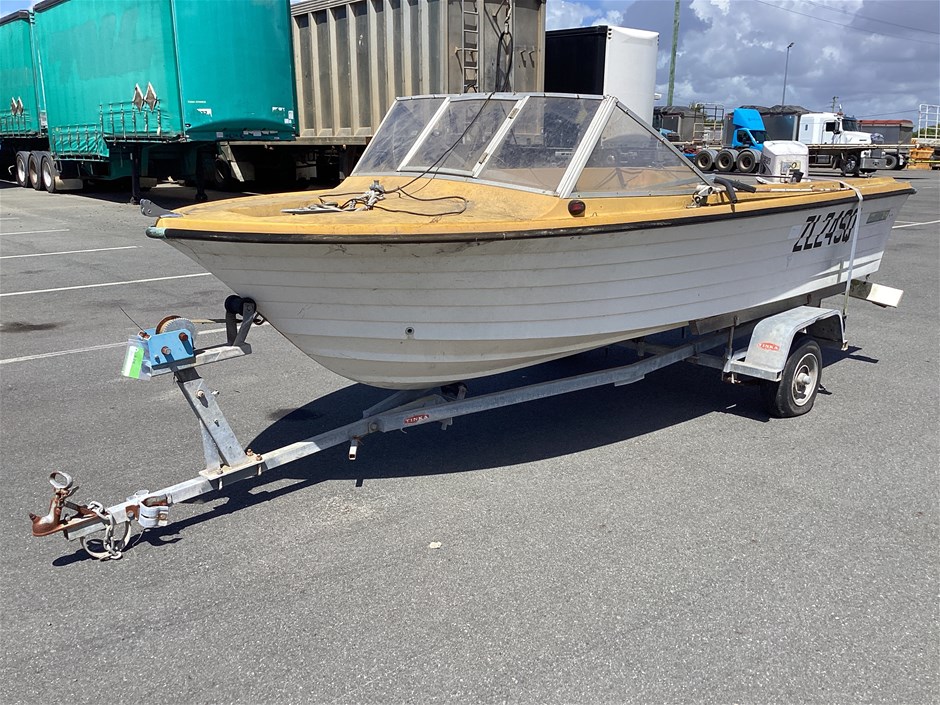 Easy Rider Vickers 146 Power Boat