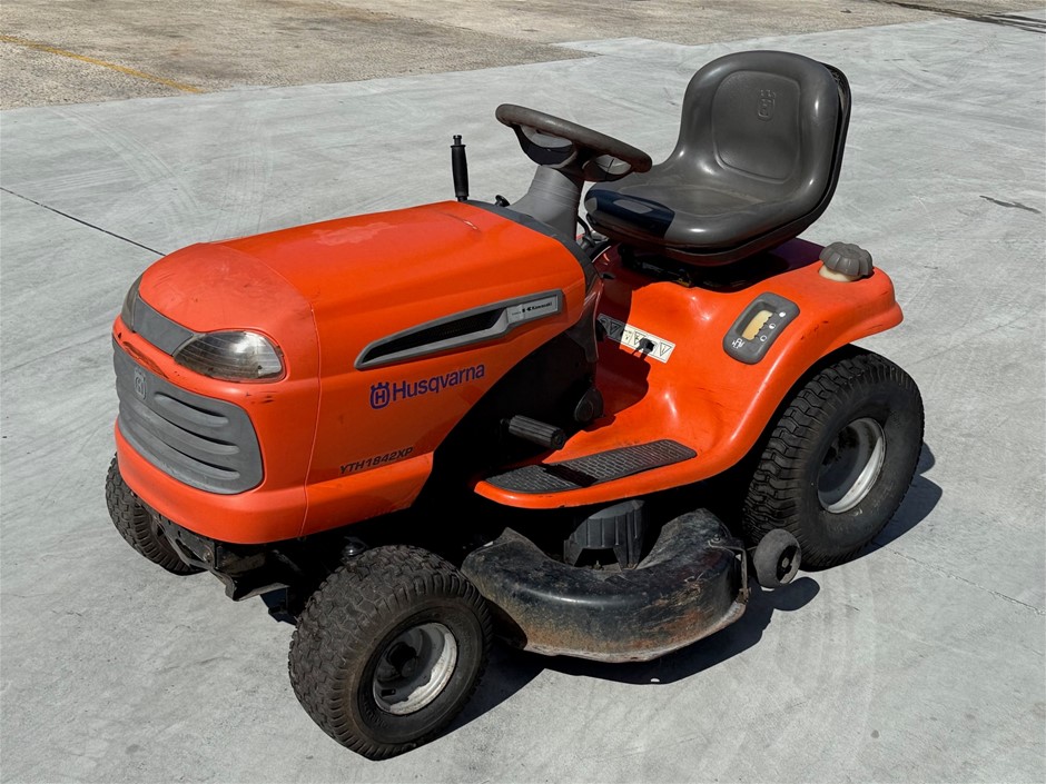 Husqvarna Ride on Mower TYTH1842XP with Kawasaki V-Twin Motor