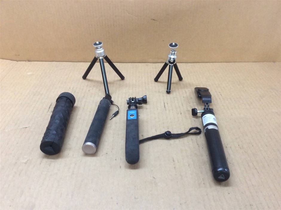 Mixed Selfie Sticks & Mini Tripods (Lot of 6)
