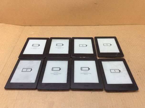 Amazon Kindle Mixed Model e-readers (Lot of 8)
