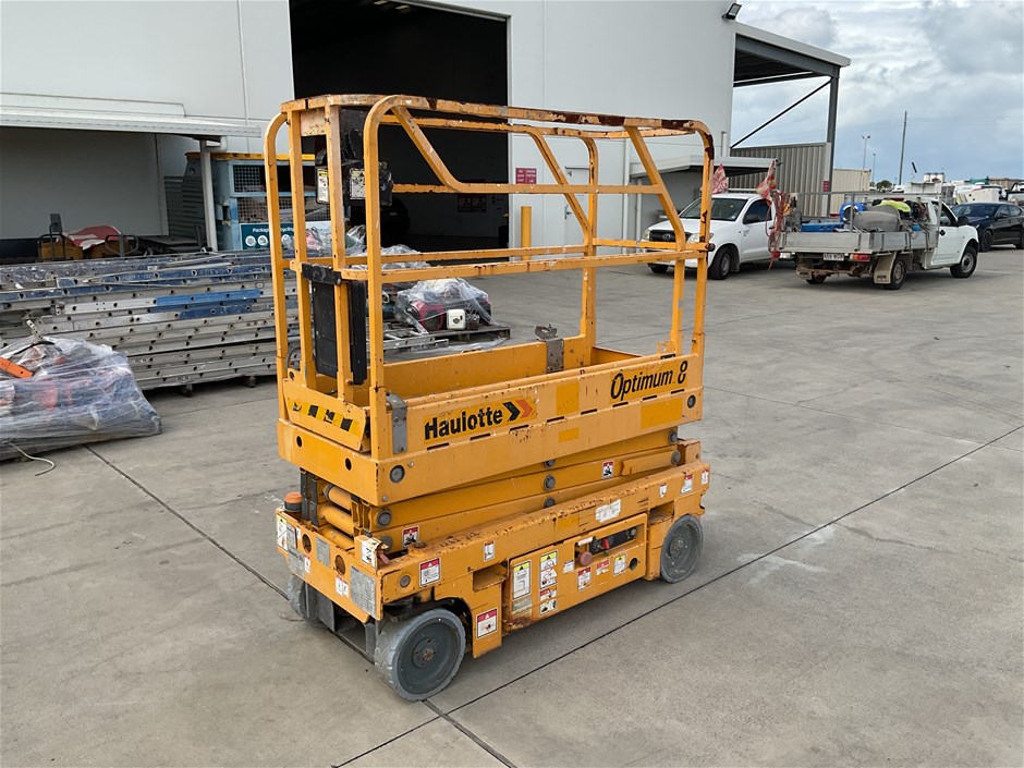 2015 Haulotte OBHMUM8.1 Scissor Lift