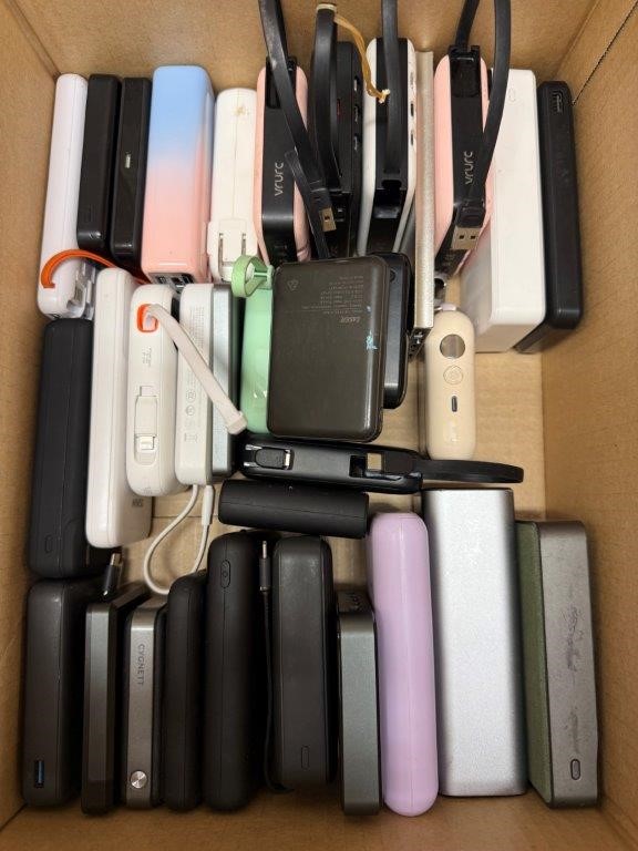 Approx 33 x Assorted Power Banks