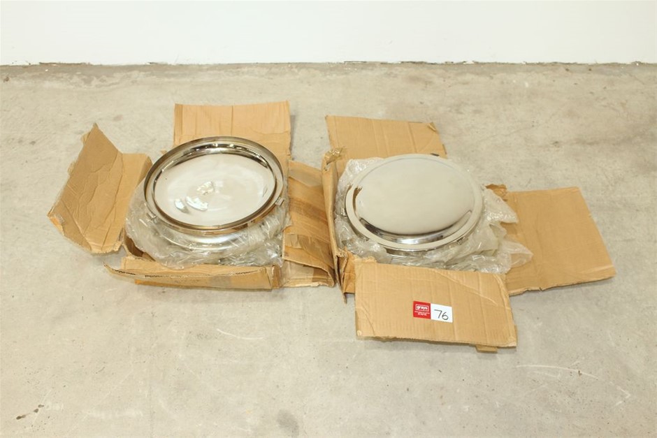 quantity of Stainless Steel lids
