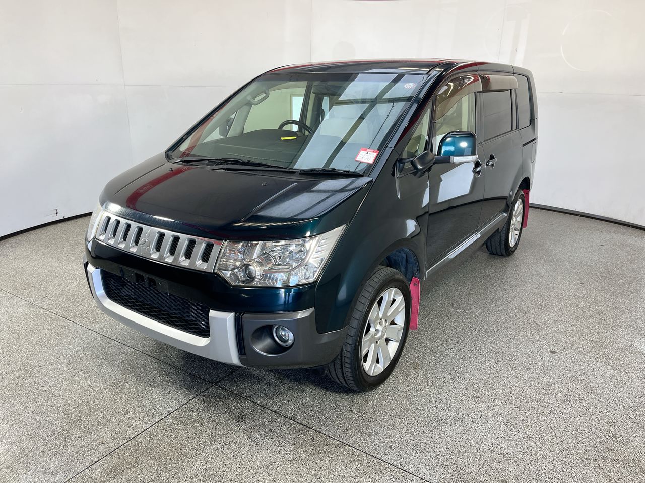 2017 Mitsubishi Delica D:5 CV1W Automatic Van