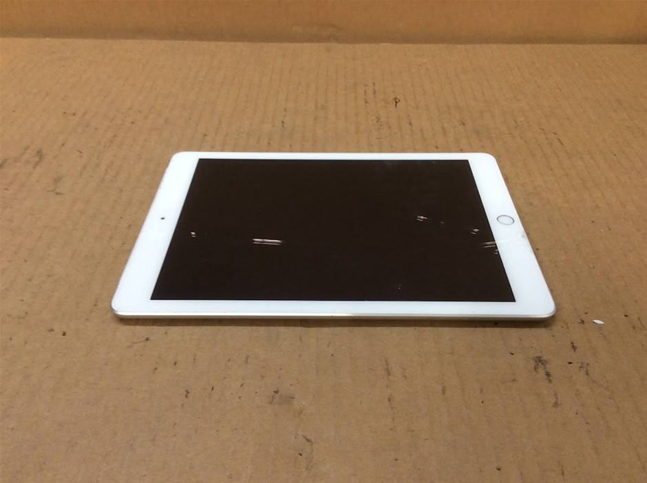 Apple iPad 5 (A1823) 32GB Tablet