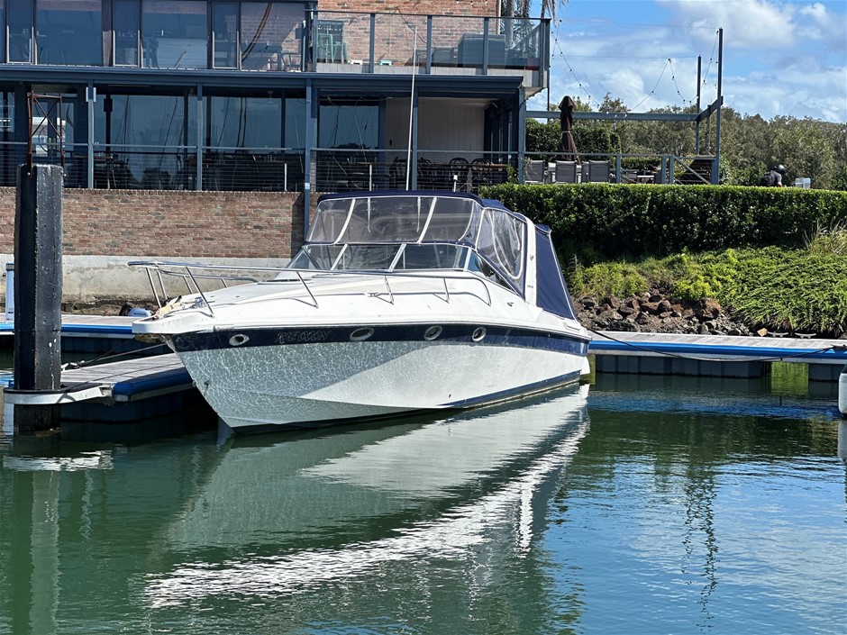 Fastlane 34 Motor Cruiser