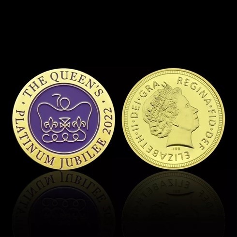 2022 Queen Platinum Jubilee Gold plated Medallion