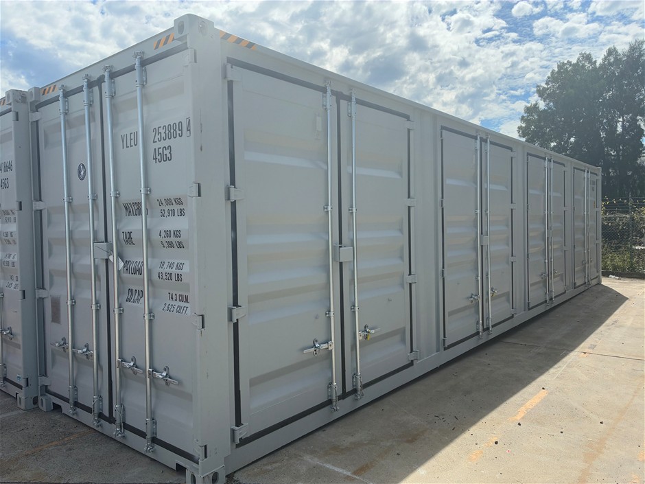 Unreserved & Unused - 40FT Shipping Container & Earthmoving