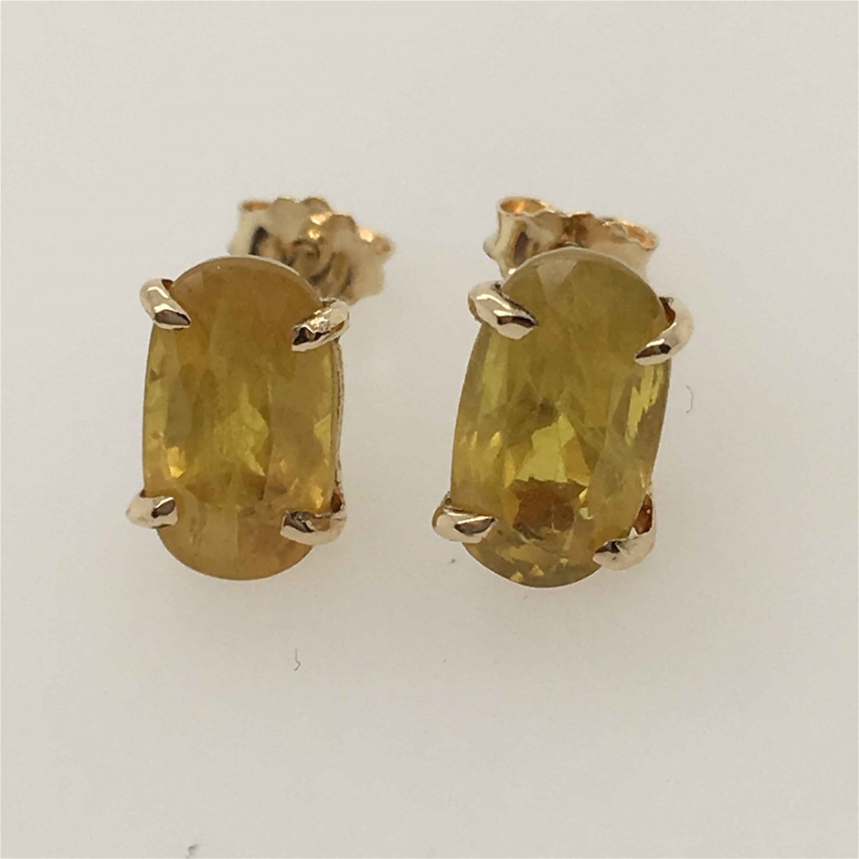 9ct Yellow Gold, 5.84ct Sapphire Earring
