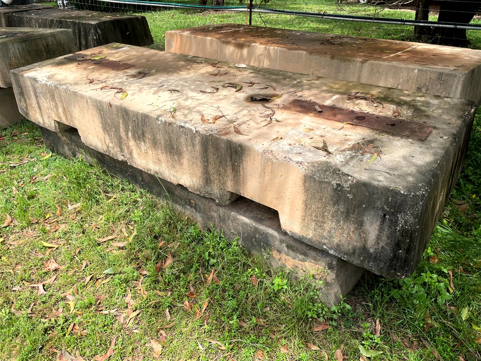 <p>Precast Concrete Footings x2</p>