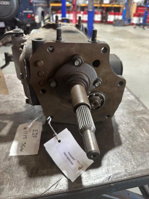 Isuzu "ELF" Truck Manual Gearbox Assembly - Import
