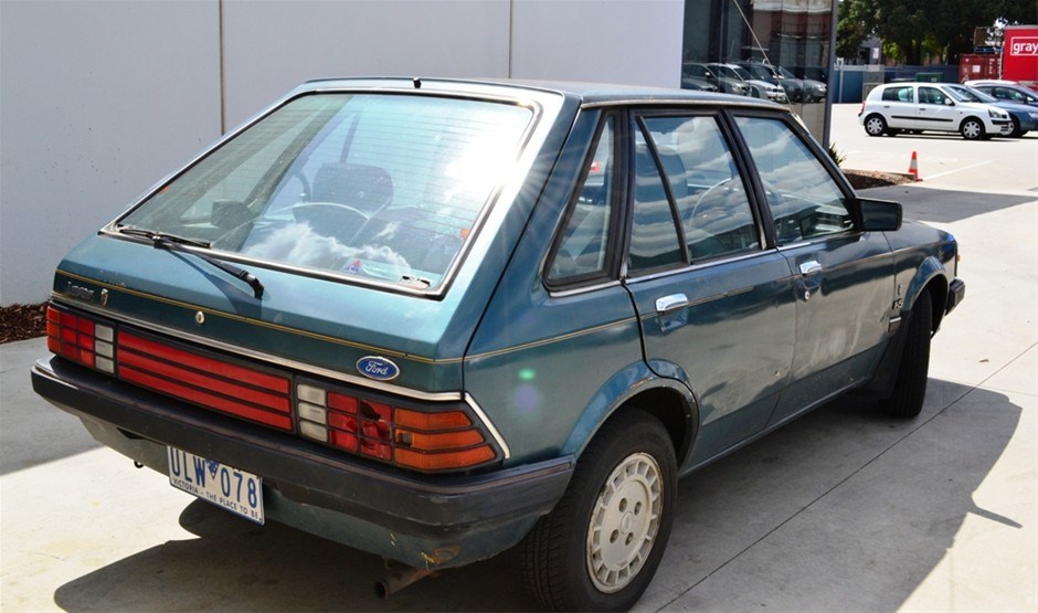 1985 ford laser