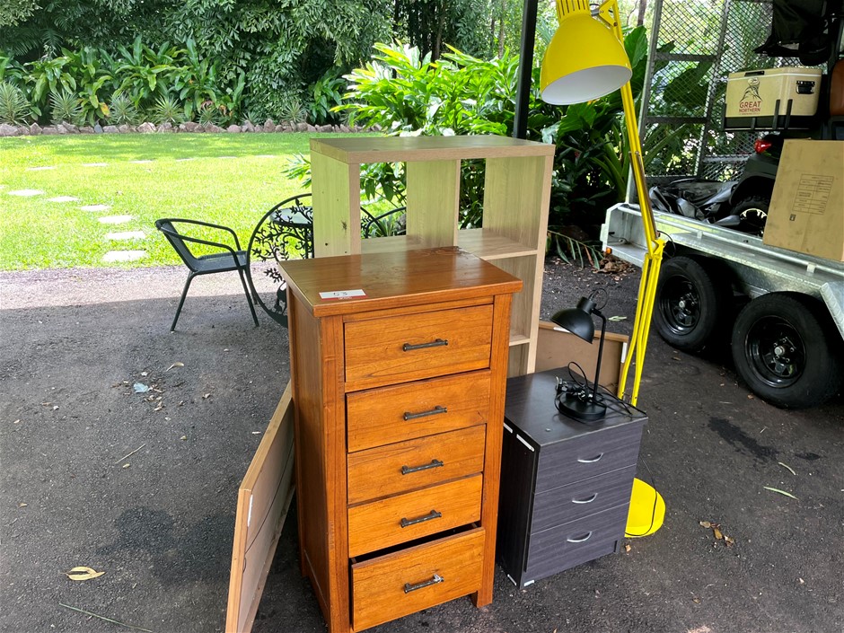 <p>Chest of Drawers, Lamps & Cube Shelving  </p>