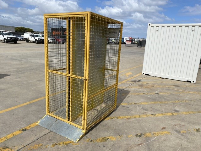 <p>Flammable Gas Cylinder Cage</p>
