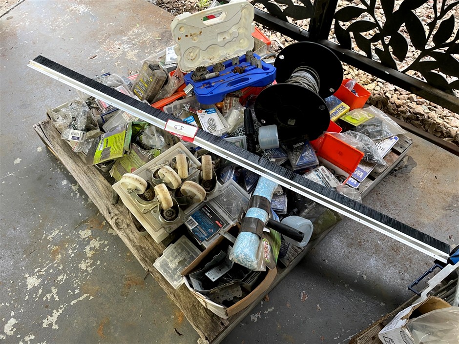 <p>Construction Fasteners & Hardware</p>