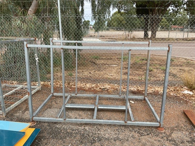 <p>Galvanised Stillage</p>