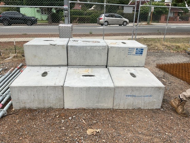 Approx 9 Concrete Bases