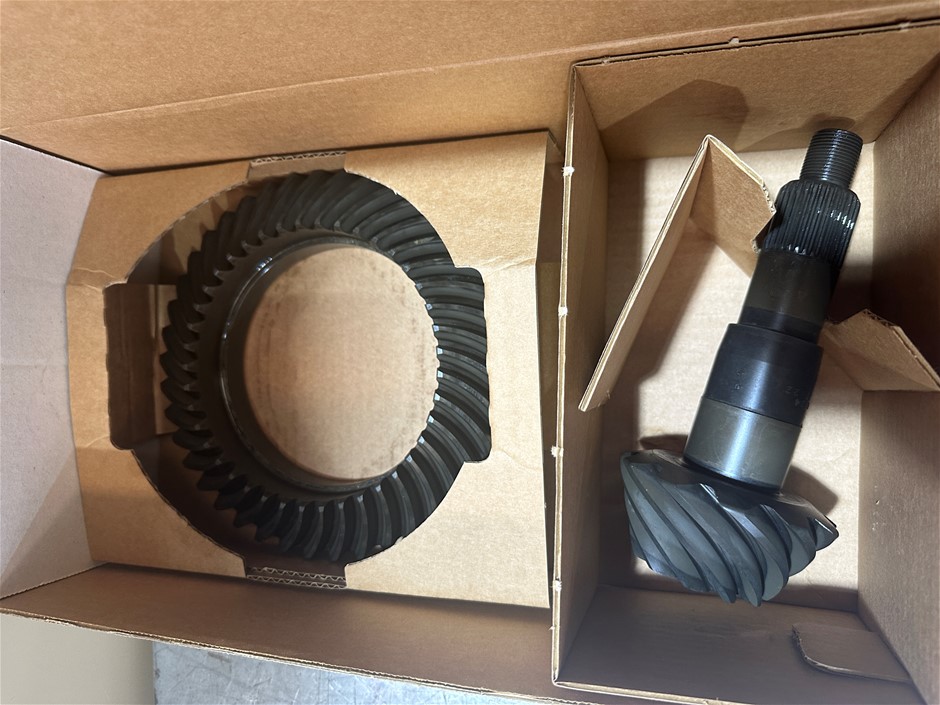 M86 Diff Gear Sets 2.73:1 & 3.73:1 Dana Falcon Commodore