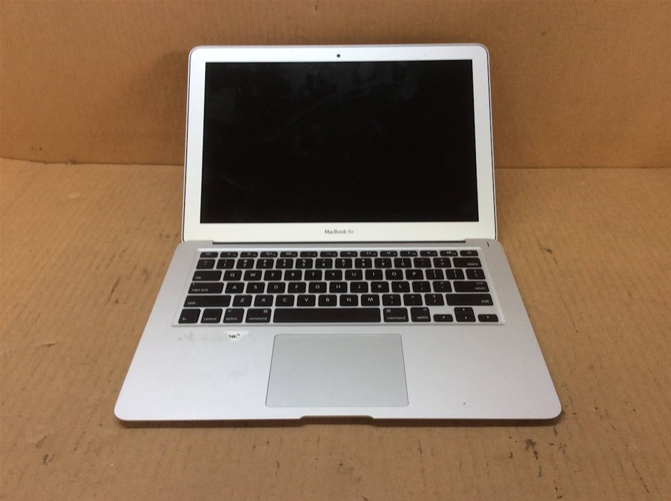 APPLE MacBook Air (A 1466) (EMC 2925) Laptop i5-5250U 8GBRAM 256GB Silver