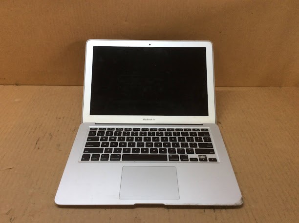APPLE MacBook Air (A 1466) (EMC 2632) Laptop i7-4650U 4GBRAM/128GB